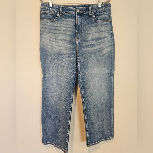 Chico's Women's Size 14R High Rise Straight Leg Crop Jeans Denim - Picture 1 of 9